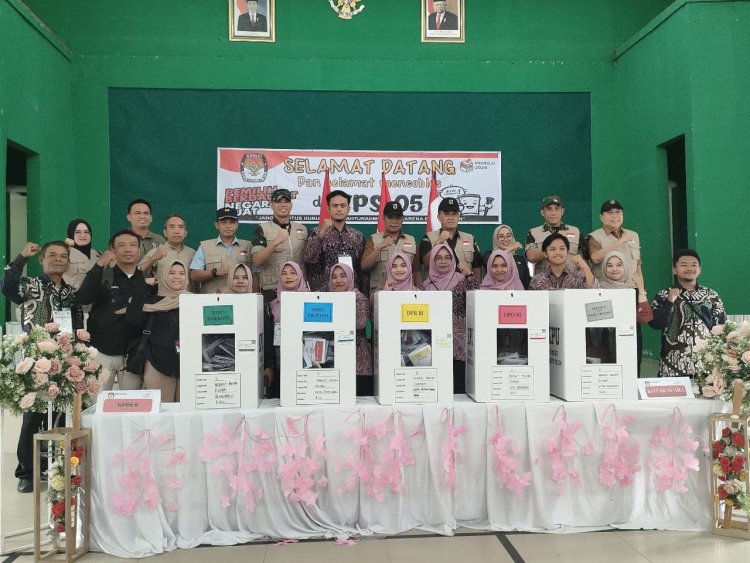 Dandim 0301/Pekanbaru Bersama Forkompimda  Melaksanakan Peninjauan Pencoblosan Pemilu 2024