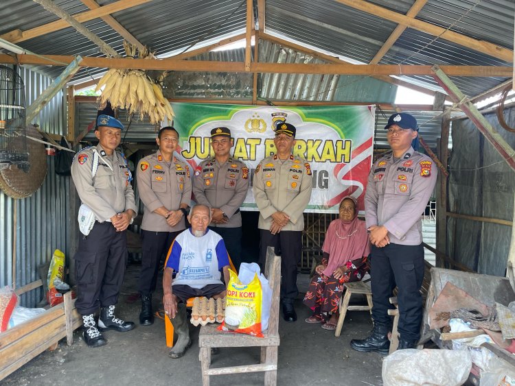 Kapolsek Tapung Wujudkan "Melindungi Tuah, Menjaga Marwah" lewat Jumat Barokah   