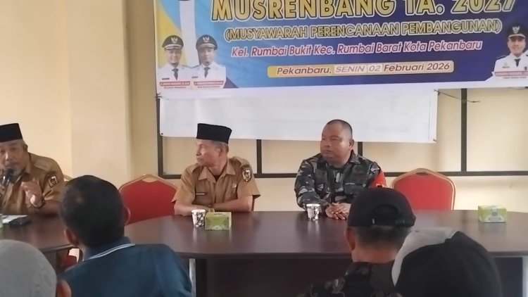 Babinsa Kodim 0301/Pbr Monitoring Musrenbang Kelurahan Rumbai Bukit