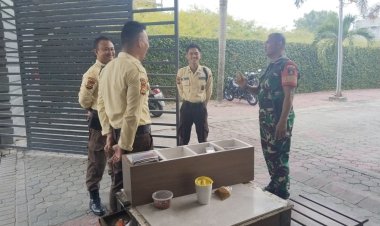 Lewat Komsos, Babinsa Bangun Kedekatan dengan Petugas Keamanan