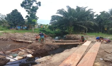 Pemasangan Mal Pondasi Jadi Fokus Pekerjaan Pembangunan Jembatan Garuda Hari Ini