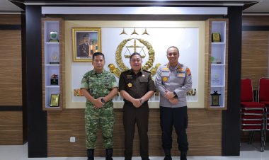 Dandim 0301/Pekanbaru dan Kapolresta Pekanbaru Perkuat Sinergi Melalui Silaturahmi ke Plh. Kajari Pekanbaru