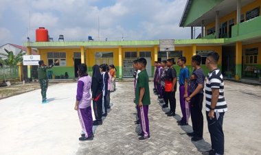 Bangun Infrastruktur, Bangun Karakter: Satgas Pembangunan Jembatan Garuda Dampingi MPLS di SMA Plus Bina Bangsa